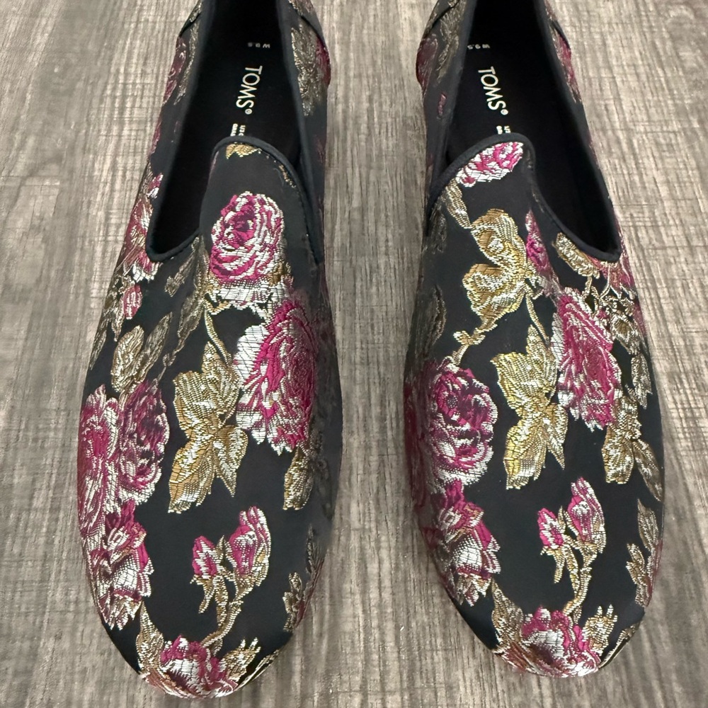 TOMS Darcy Metallic Floral Brocade Flats Loafer Slip on - Picture 2 of 6